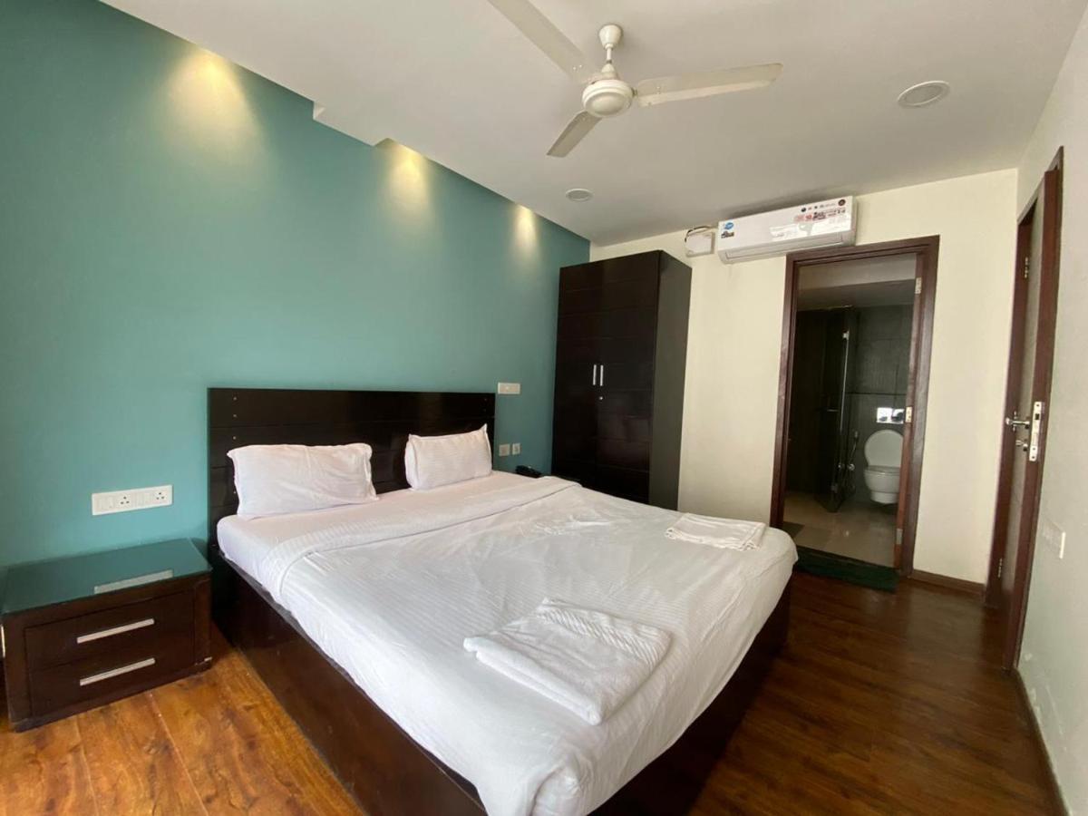 Aarju Luxurious Wave Apartment Calangute Luaran gambar
