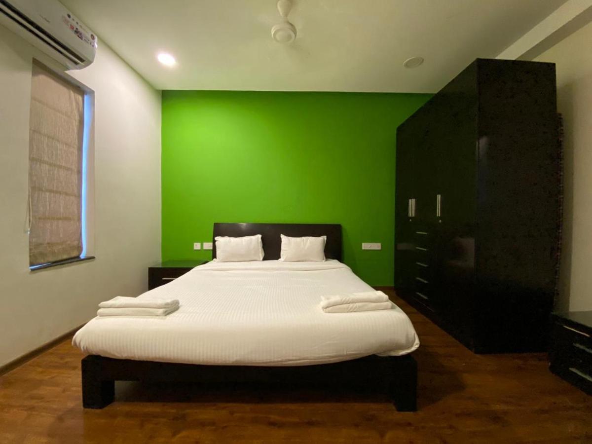 Aarju Luxurious Wave Apartment Calangute Luaran gambar