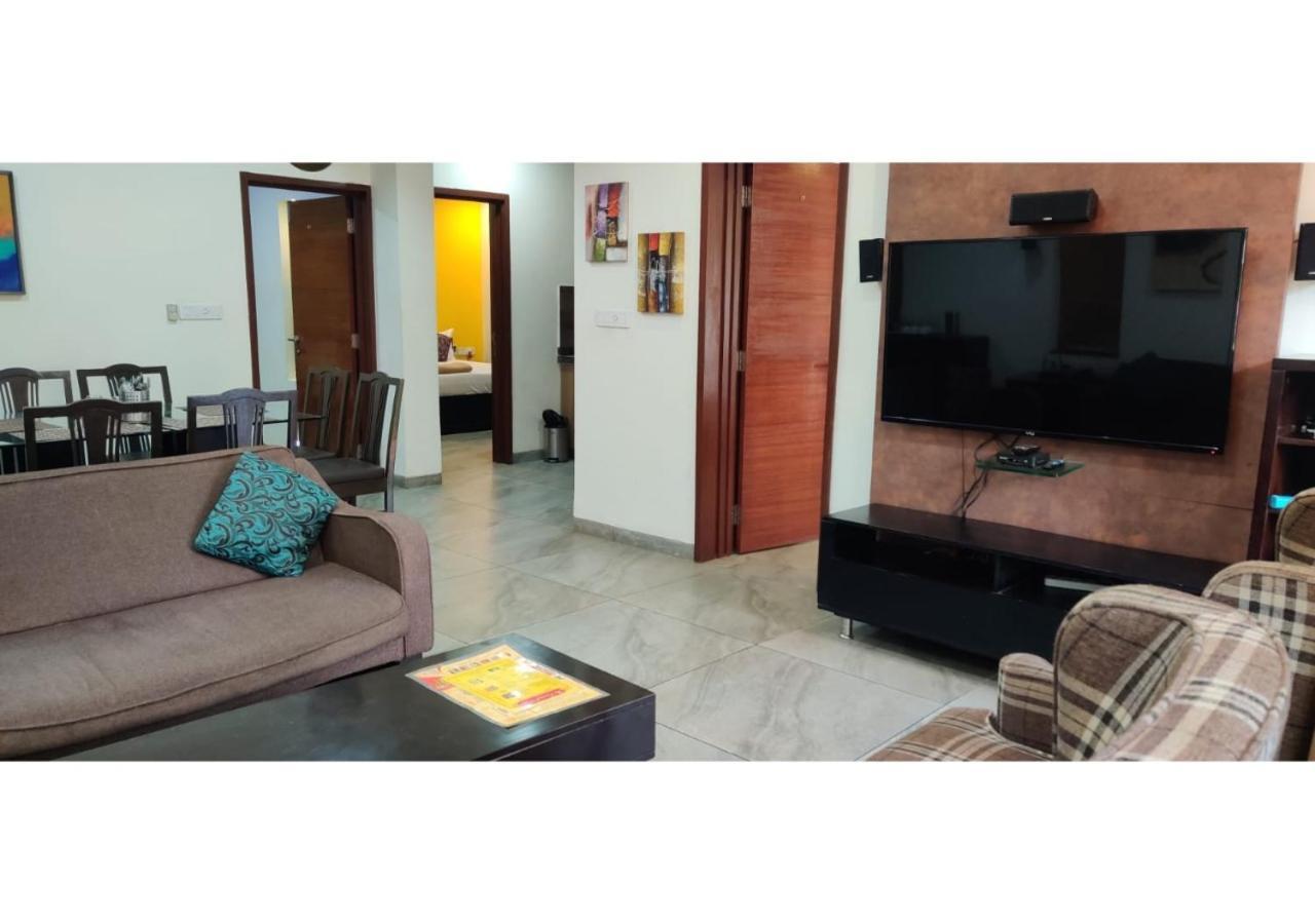 Aarju Luxurious Wave Apartment Calangute Luaran gambar