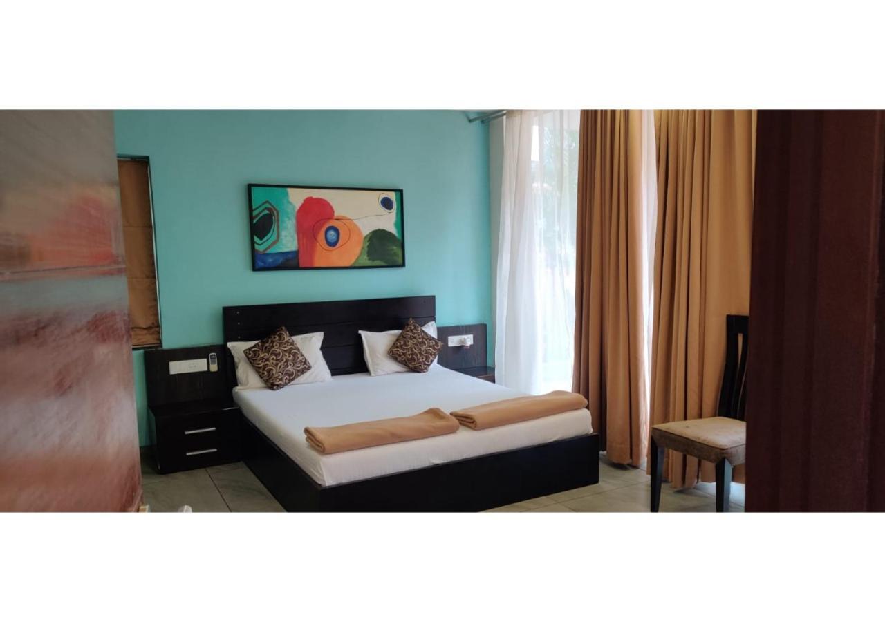 Aarju Luxurious Wave Apartment Calangute Luaran gambar