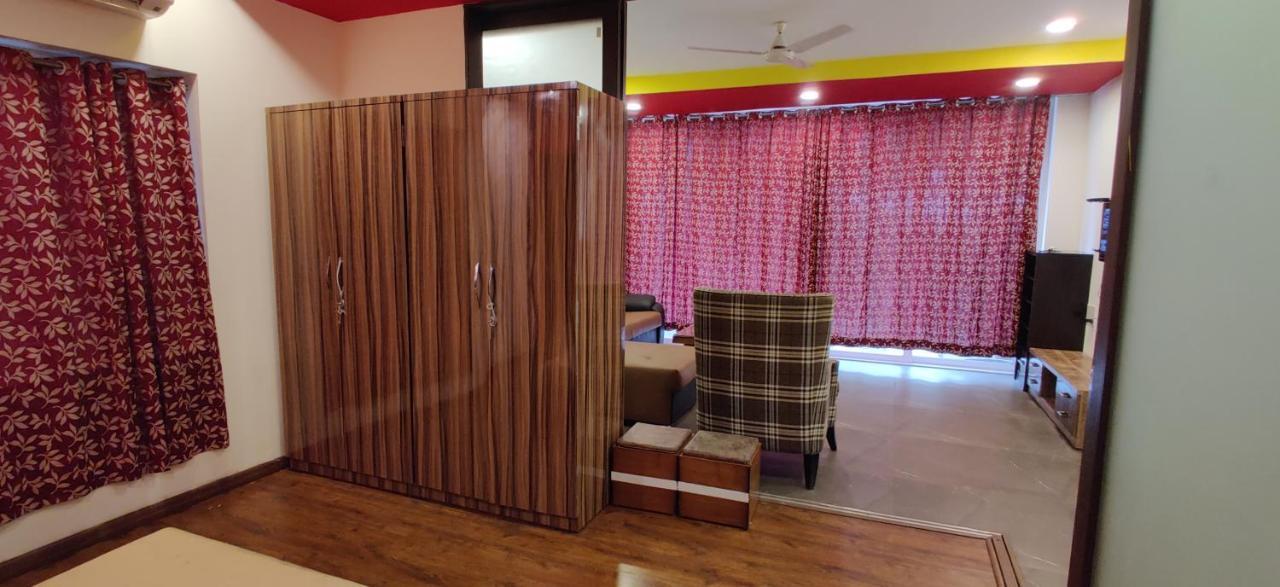 Aarju Luxurious Wave Apartment Calangute Luaran gambar