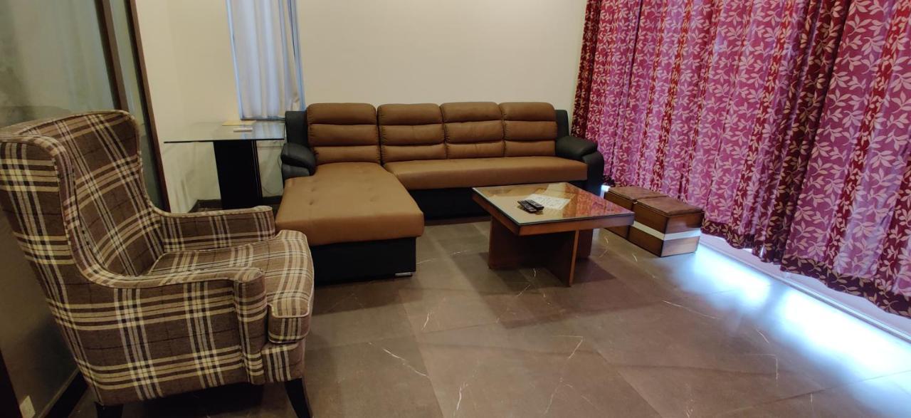 Aarju Luxurious Wave Apartment Calangute Luaran gambar