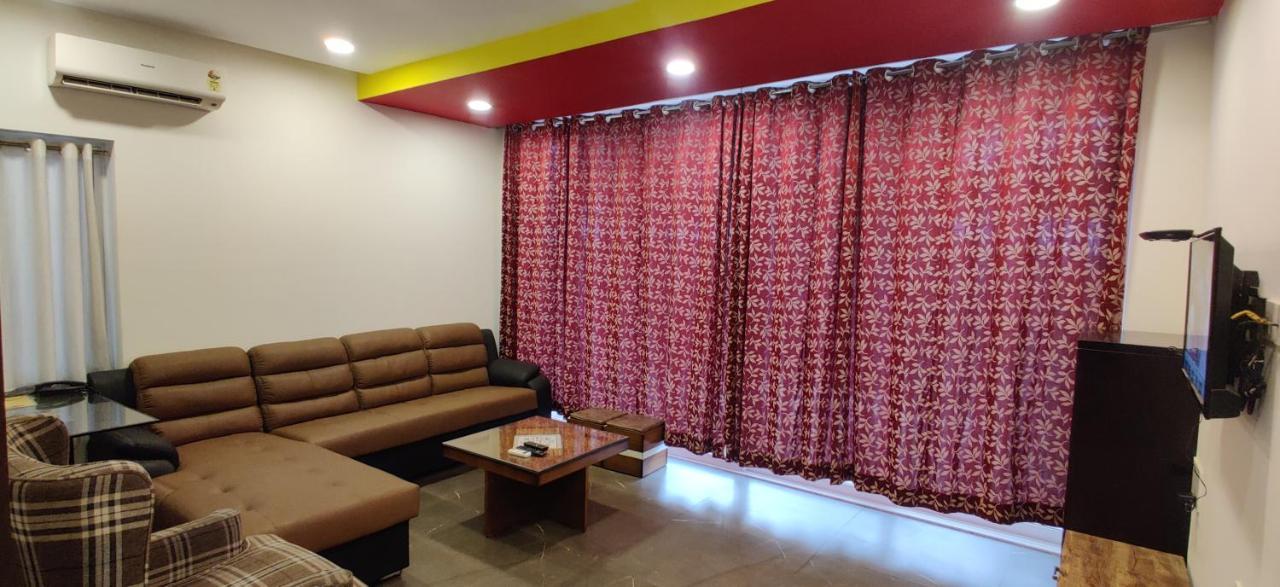 Aarju Luxurious Wave Apartment Calangute Luaran gambar