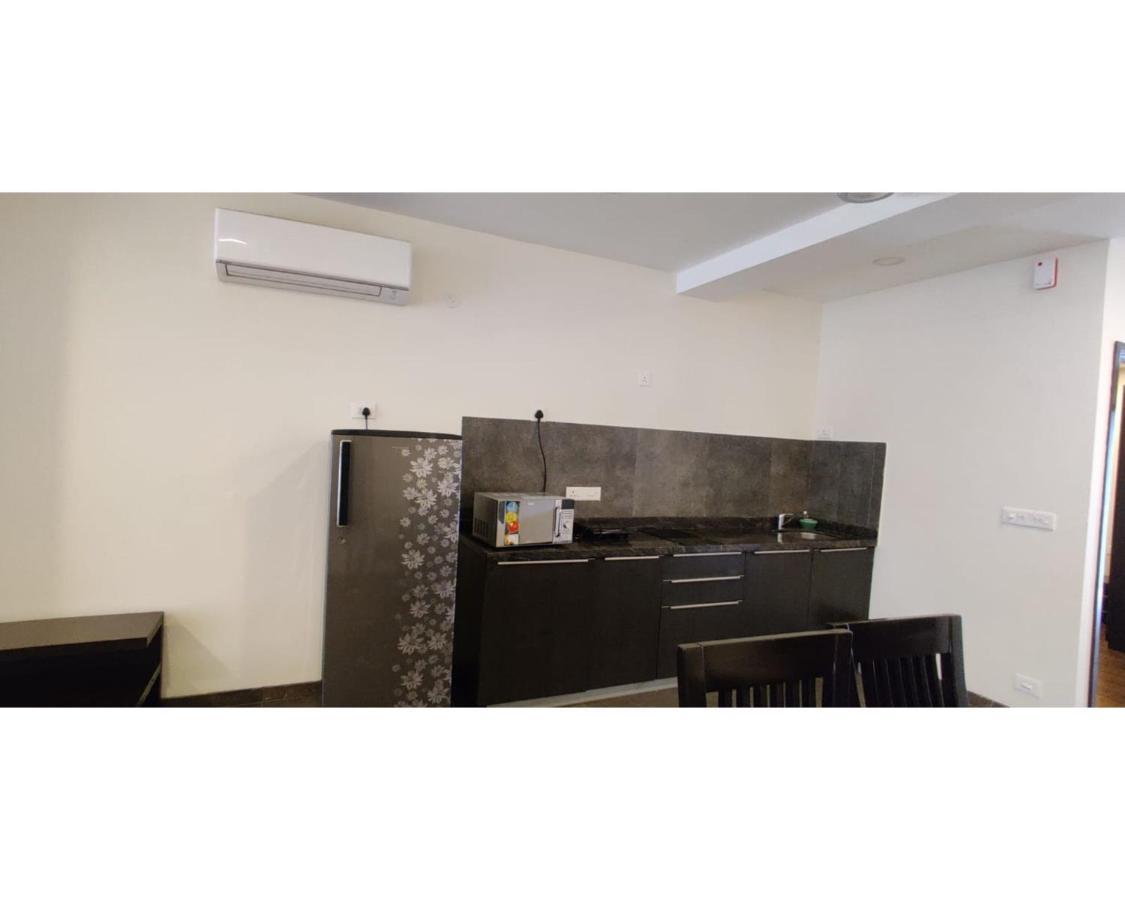 Aarju Luxurious Wave Apartment Calangute Luaran gambar