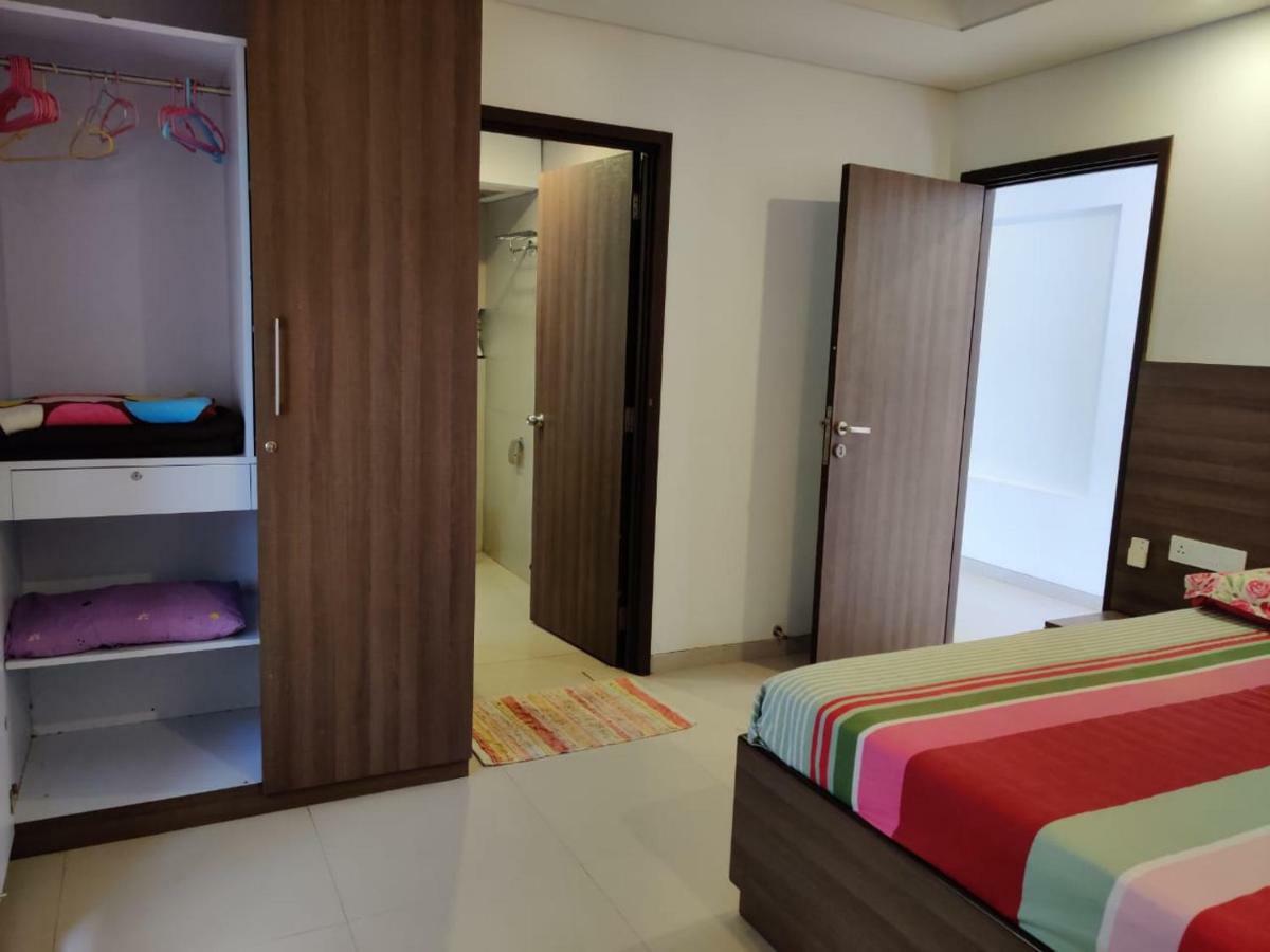 Aarju Luxurious Wave Apartment Calangute Luaran gambar