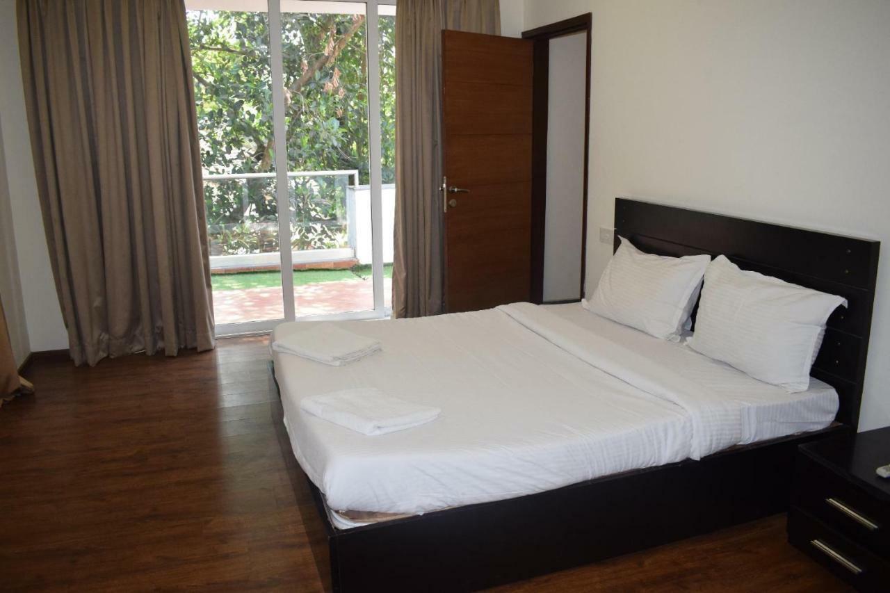 Aarju Luxurious Wave Apartment Calangute Luaran gambar