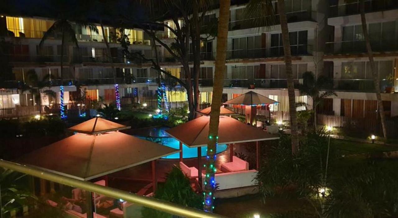 Aarju Luxurious Wave Apartment Calangute Luaran gambar